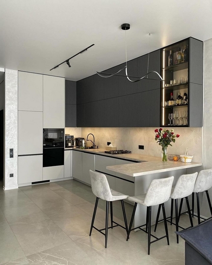 Interior Kitchen | 82